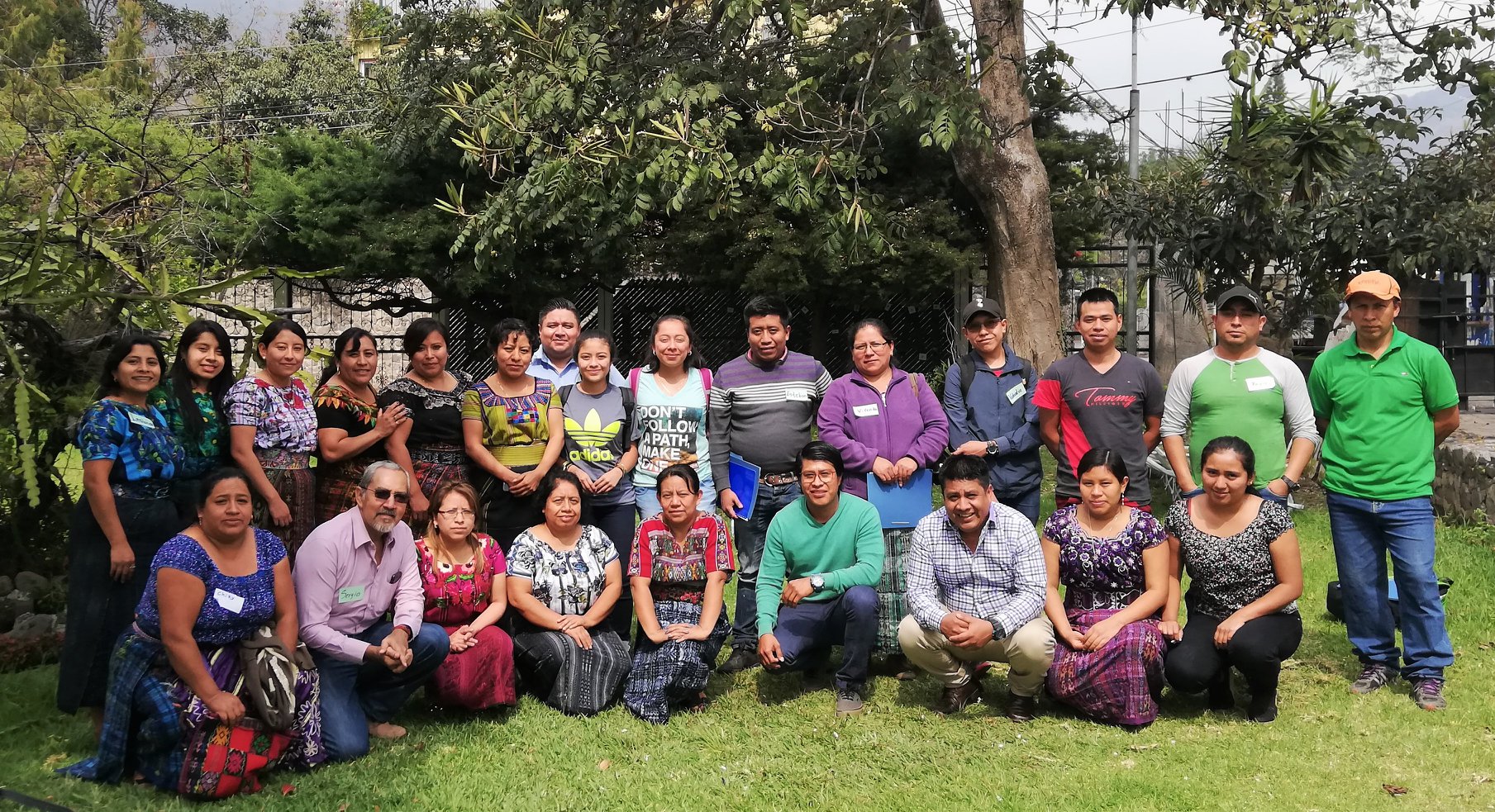 Emprendedores del Departamento de Sololá de la red REI, reciben constantemente capacitaciones para fortalecer sus negocios. (Foto Prensa Libre: Facebook REI)