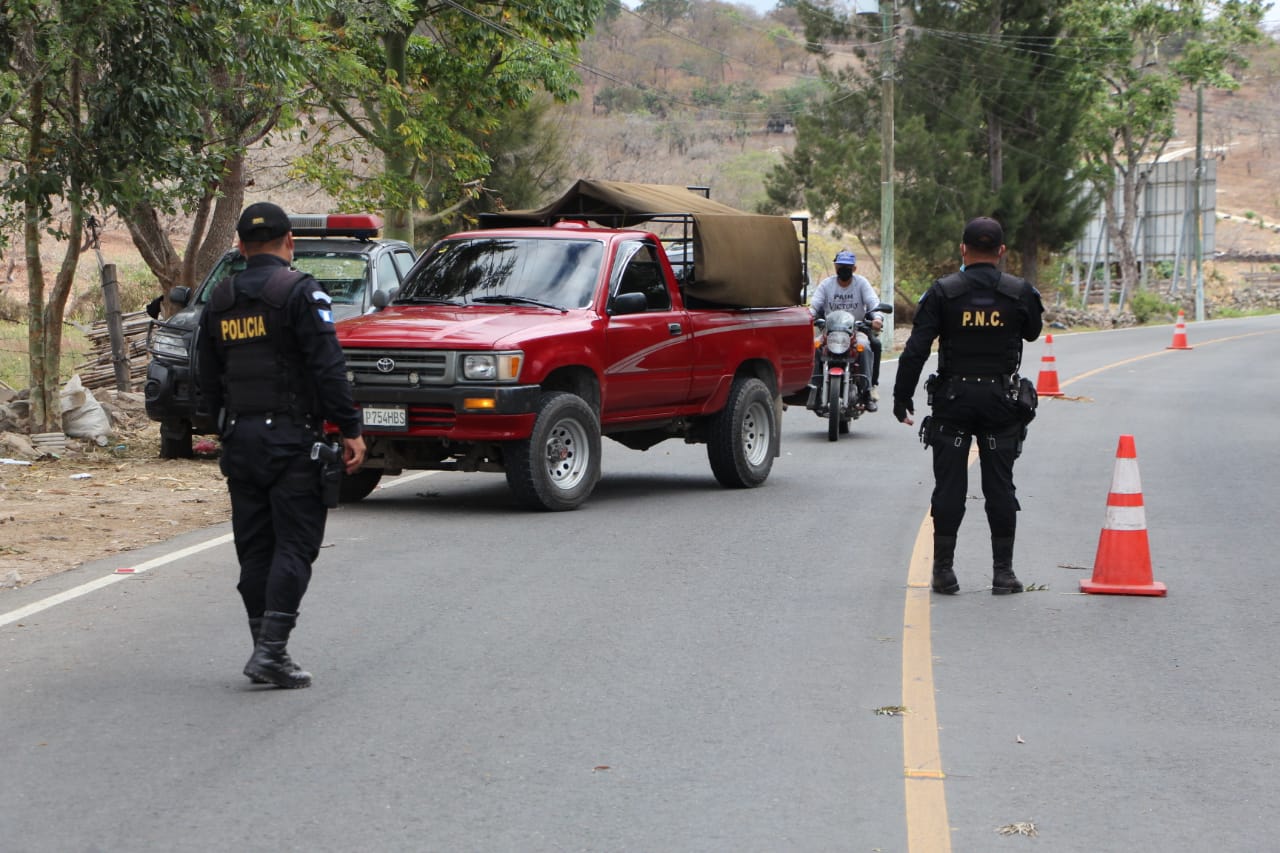 La PNC efectúa varios operativos en las principales rutas del país. (Foto: PNC)