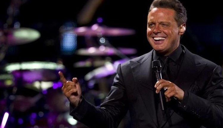 Con la llegada de la segunda temporada de "Luis Miguel, la serie", surgen nuevamente las teorías sobre su muerte. (Foto Prensa Libre: Hemeroteca PL)