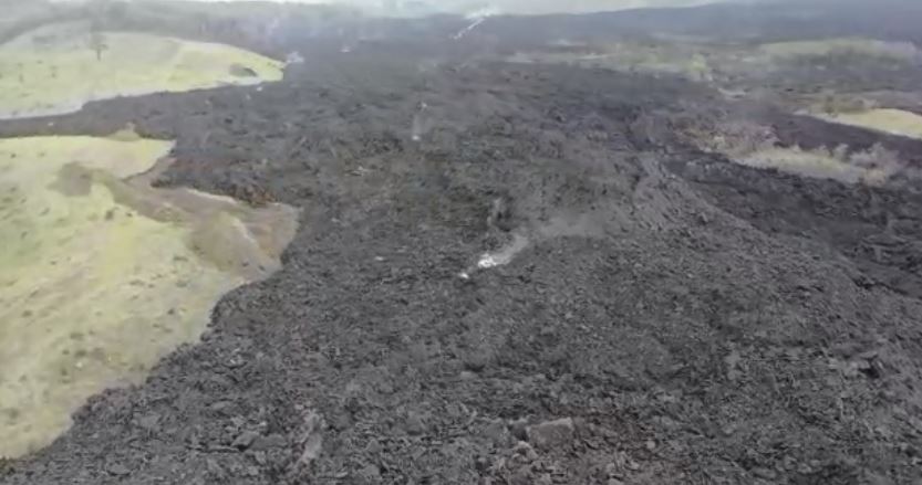 Uno de los flujos de lava del Volcán de Pacaya en su última fase eruptiva. (Foto Prensa Libre: Conred) 