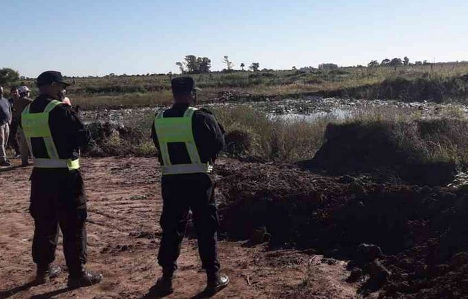 Escena donde fue ubicada la pareja en una cueva en Santa Fe, Argentina. (Foto Prensa Libre: El Litoral) 