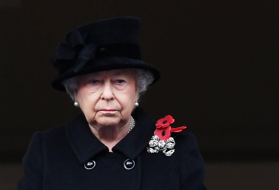 La Reina Isabel II decidió sobre los protocolos en el funeral del Duque de Edimburgo. (Foto Prensa Libre: EFE)

