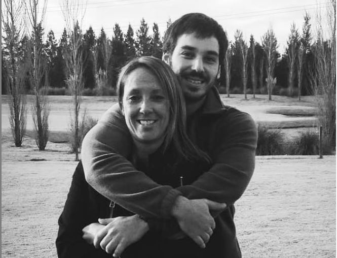 Jesse Browne junto a su hijo Ignacio en una de las fotos compartidas en el blog "Empesares". (Foto Prensa Libre: Empesares / Instagram)