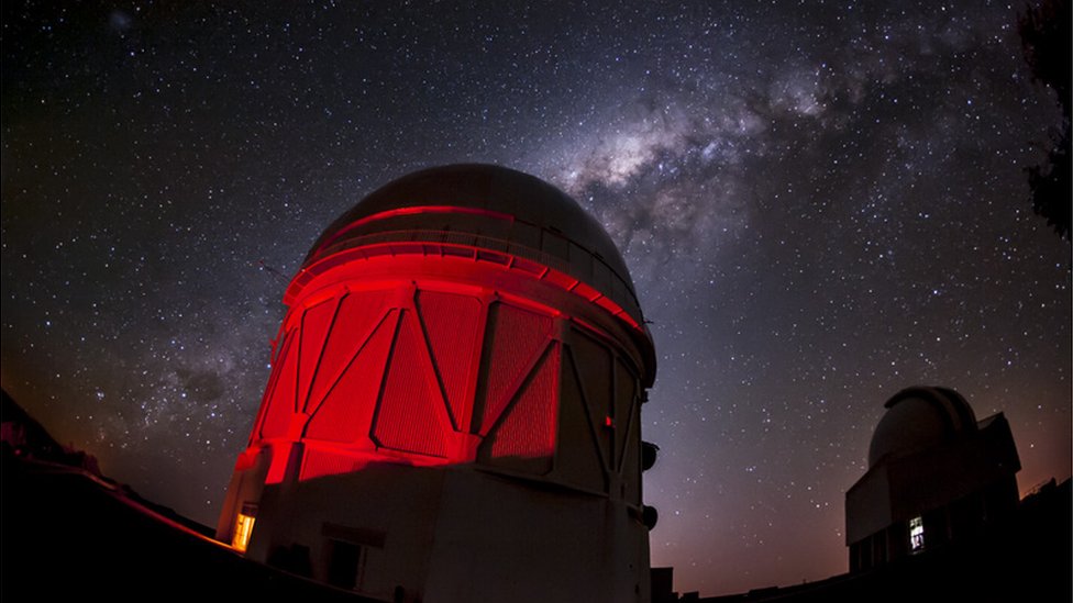 Se estudiaron 100 millones de galaxias con el telescopio Víctor M. Blanco de Chile para realizar el mapa.