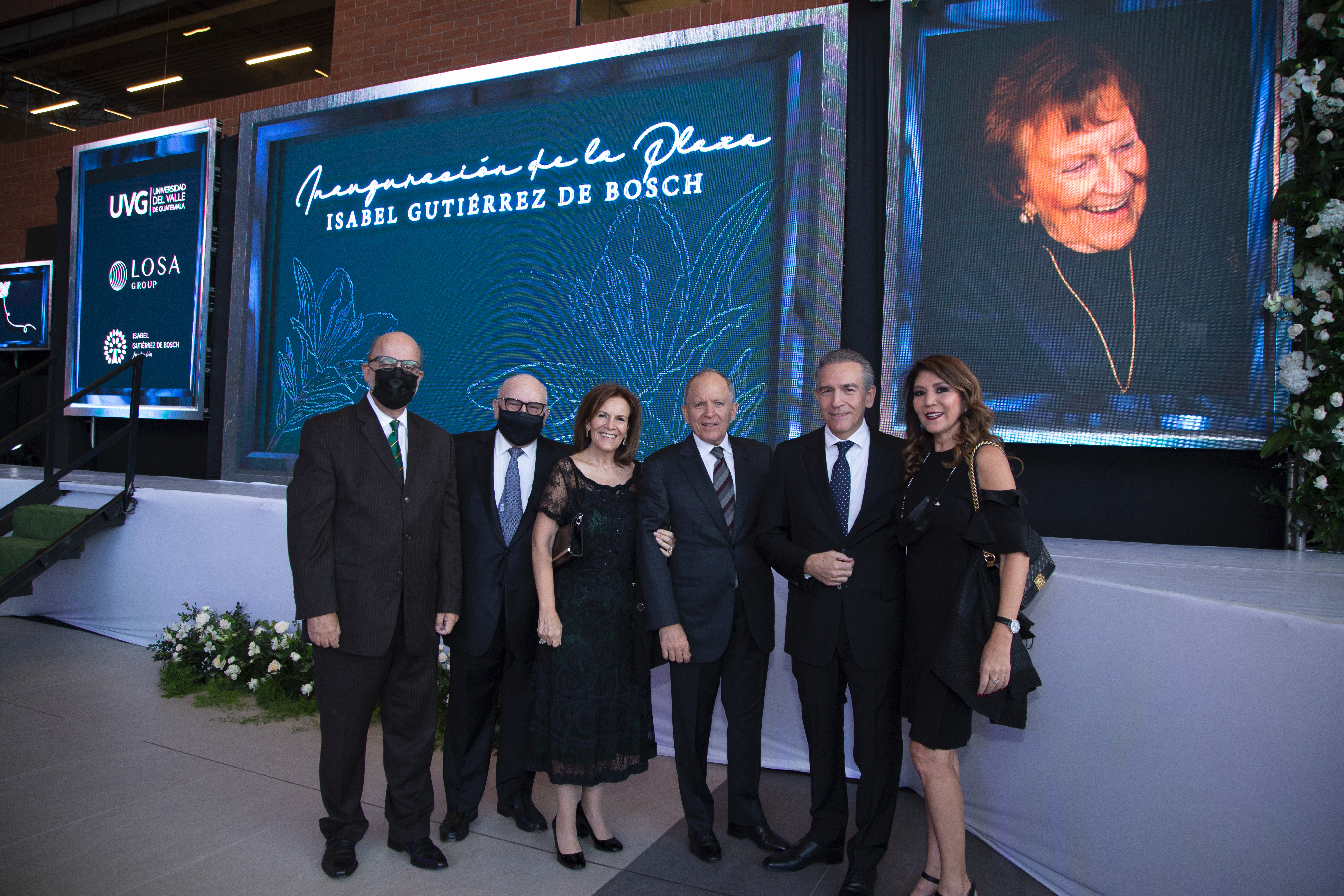 La Universidad del Valle de Guatemala nombró la Plaza que está ubicada en el segundo nivel del recién inaugurado Centro de Innovación y Tecnología en honor a Isabel Gutiérrez de Bosh. Foto Prensa Libre: Cortesía.