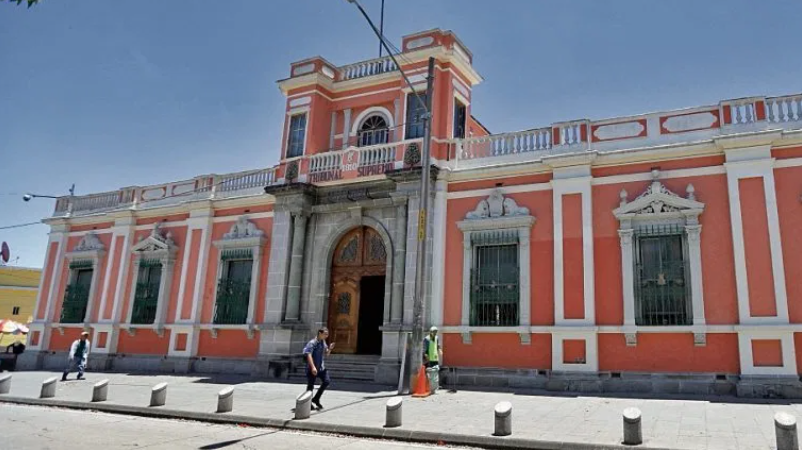 La LEPP establece que las personas que hagan campaña fuera de los límites de ley no serán inscritas como candidatas. (Foto Prensa Libre: Hemeroteca PL)