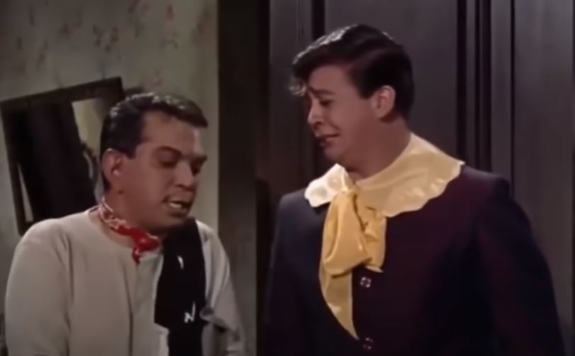 Chabelo participó en la película "El Extra" junto a Cantinflas. (Foto Prensa Libre: YouTube)