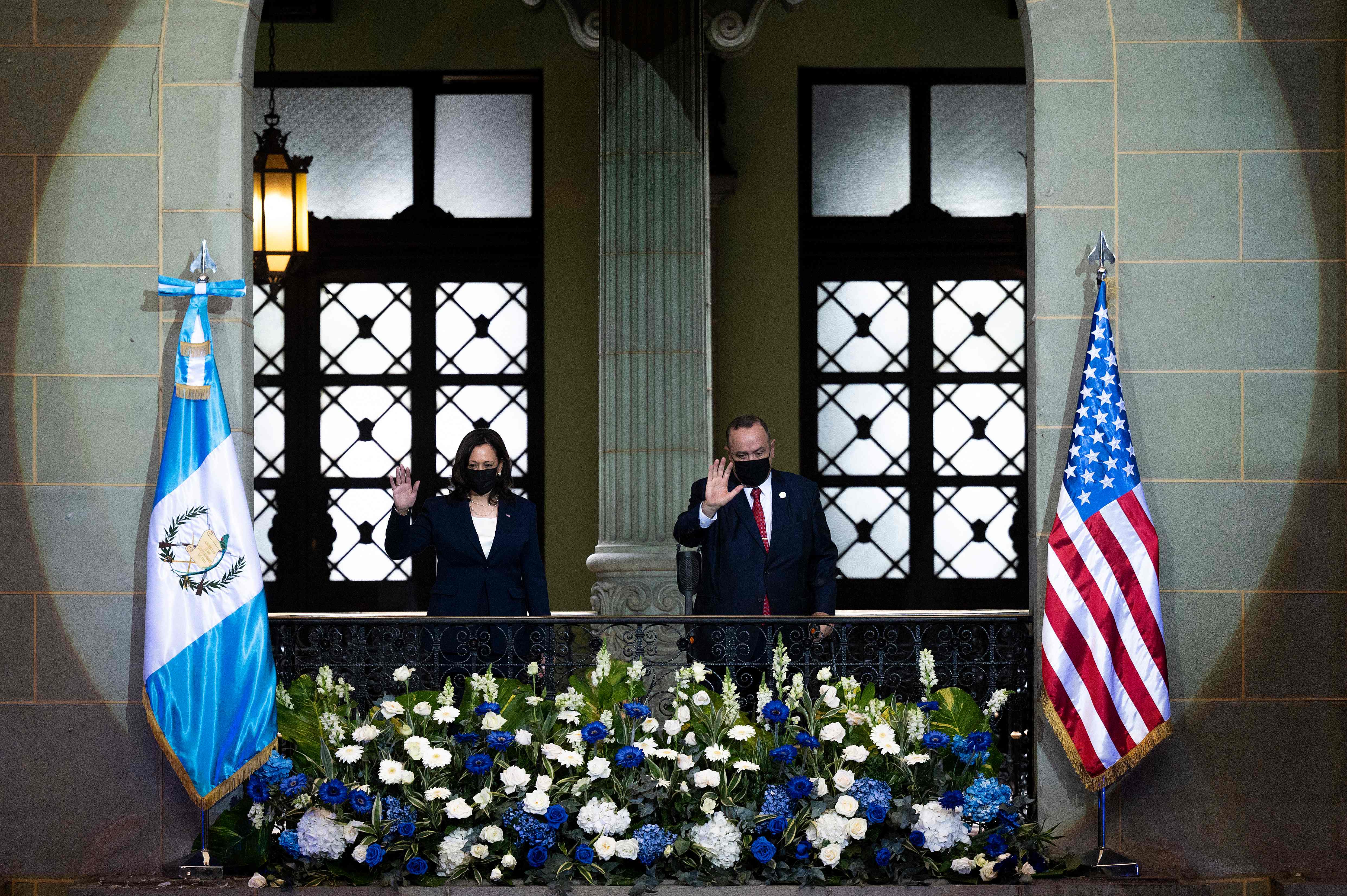 El pasado 7 de junio la vicepresidenta Kamala Harris vistió Guatemala y se reunió con el presidente Alejandro Giammattie y con sectores sociales. (Foto Prensa Libre. AFP)