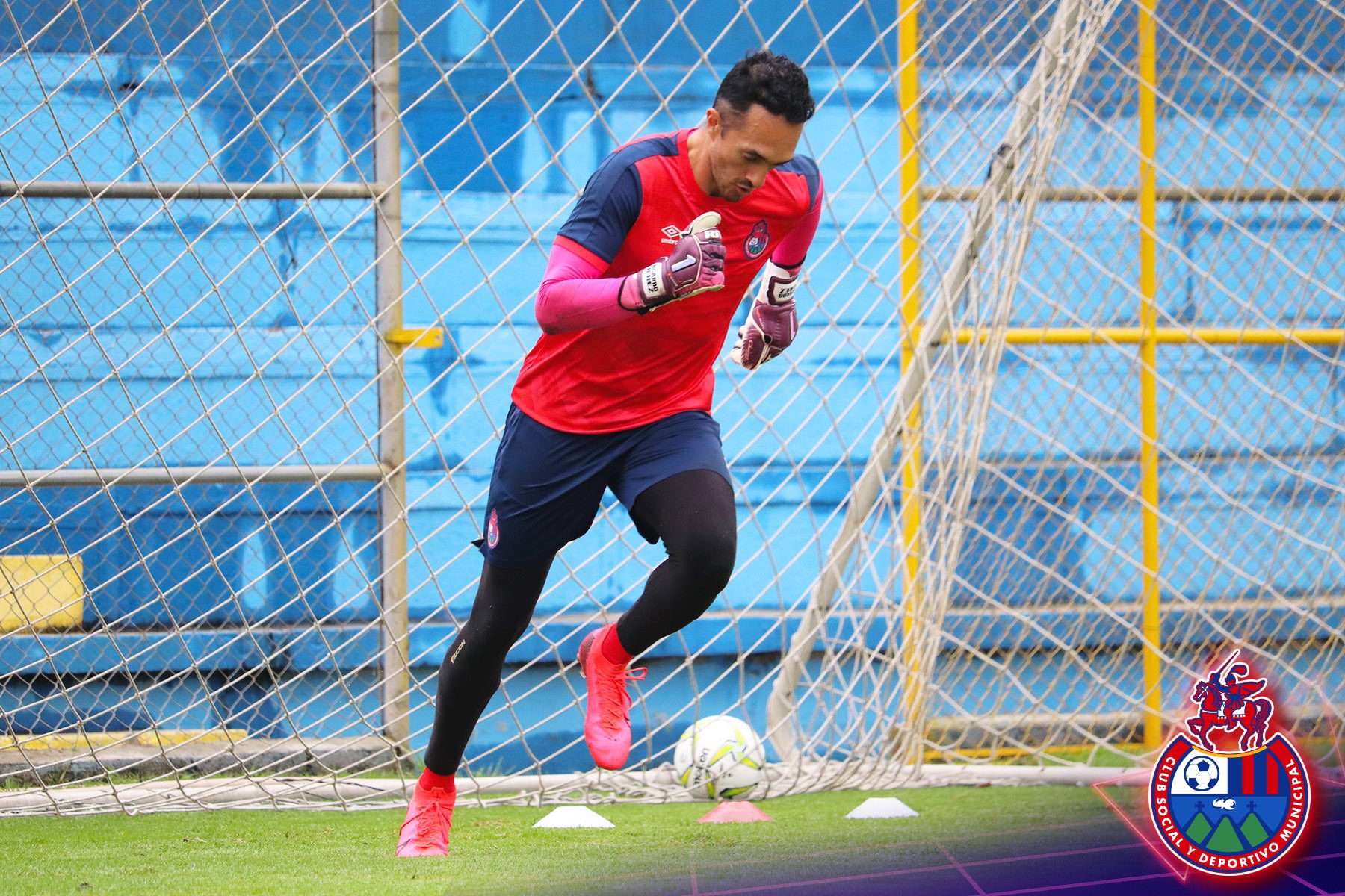 El portero Ricardo Jerez se unió esta semana a los entrenamientos de Municipal. (Foto Prensa Libre: Municipal)