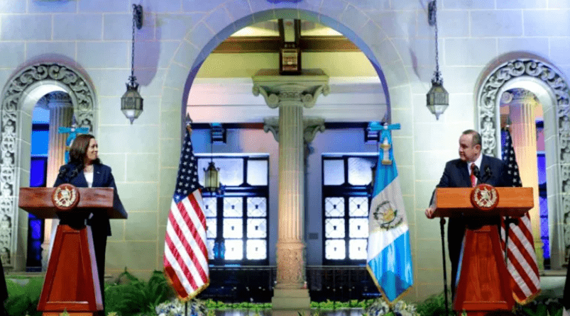 La vicepresidenta de los Estados Unidos durante su visita a Guatemala anunció la creación de un órgano para combatir la corrupción en la región. Fotografía: Presidencia. 