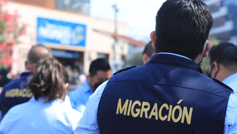 El IGM busca adquirir 500 mil cartillas, pero el evento de compra ha sido cuestionado por limitar la competencia. (Foto Prensa Libre: Hemeroteca PL)