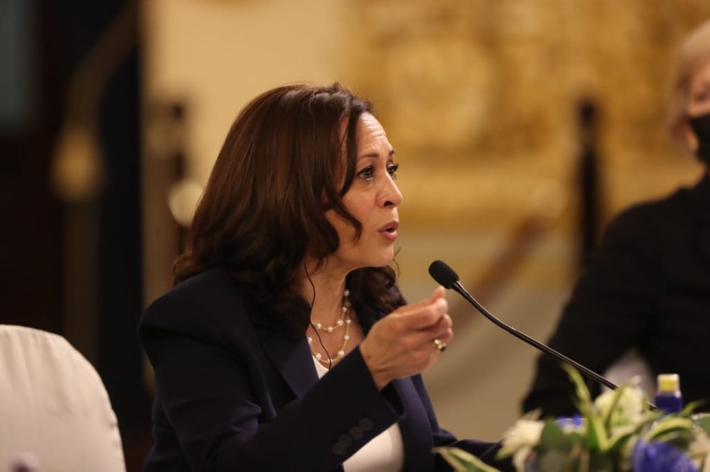 visita kamala harris guatemala