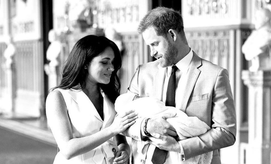 Harry y Meghan son padres de dos niños que podrían no recibir el título de príncipes. (Foto Prensa Libre: Instagram/sussexroyal).