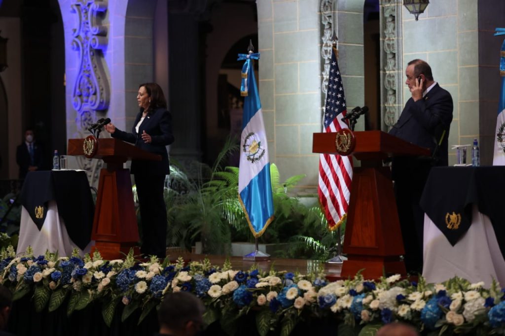 visita kamala harris guatemala