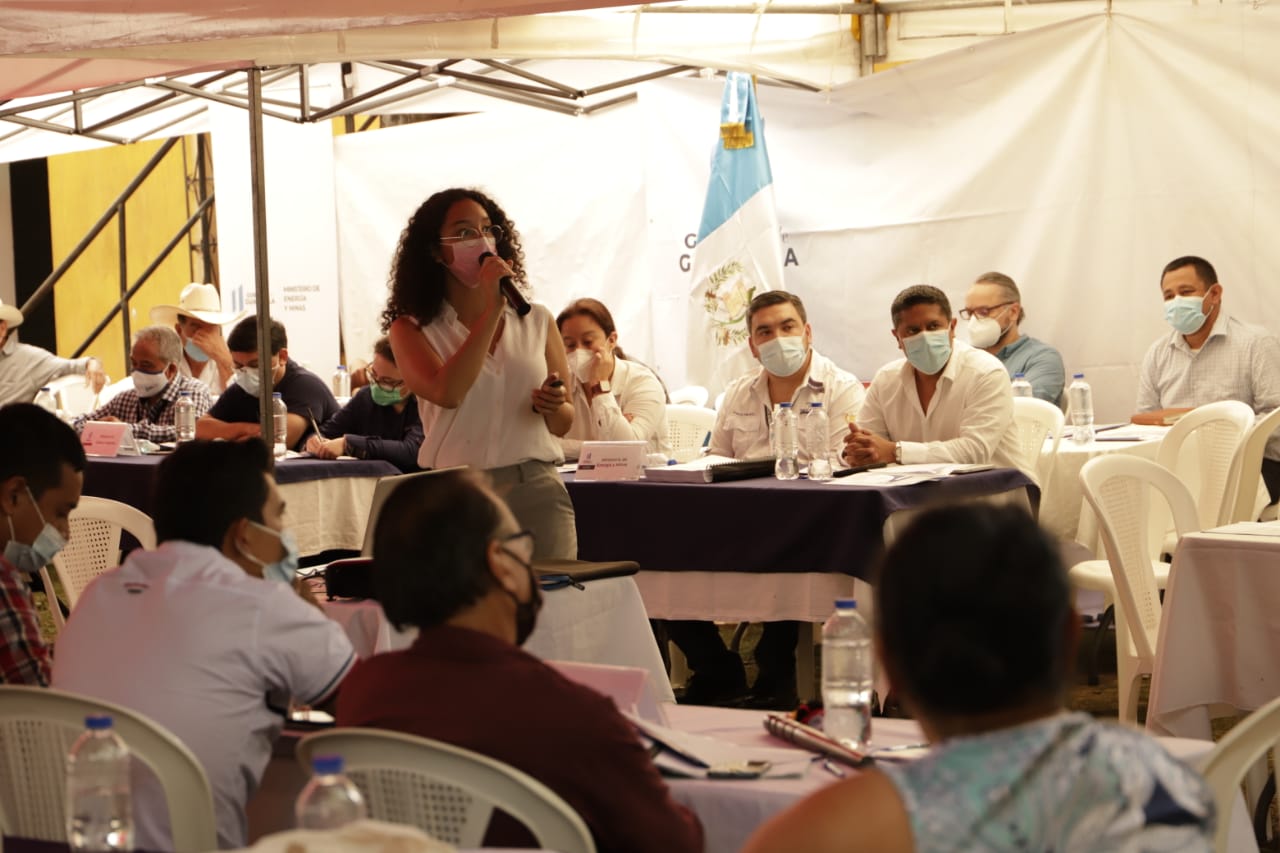 La segunda reunión de la preconsulta por el campo minero El Escobal se realizó en la sede del Parlamento del Pueblo Xinka, en Santa Rosa. (Foto, Prensa Libre: cortesía MEM).