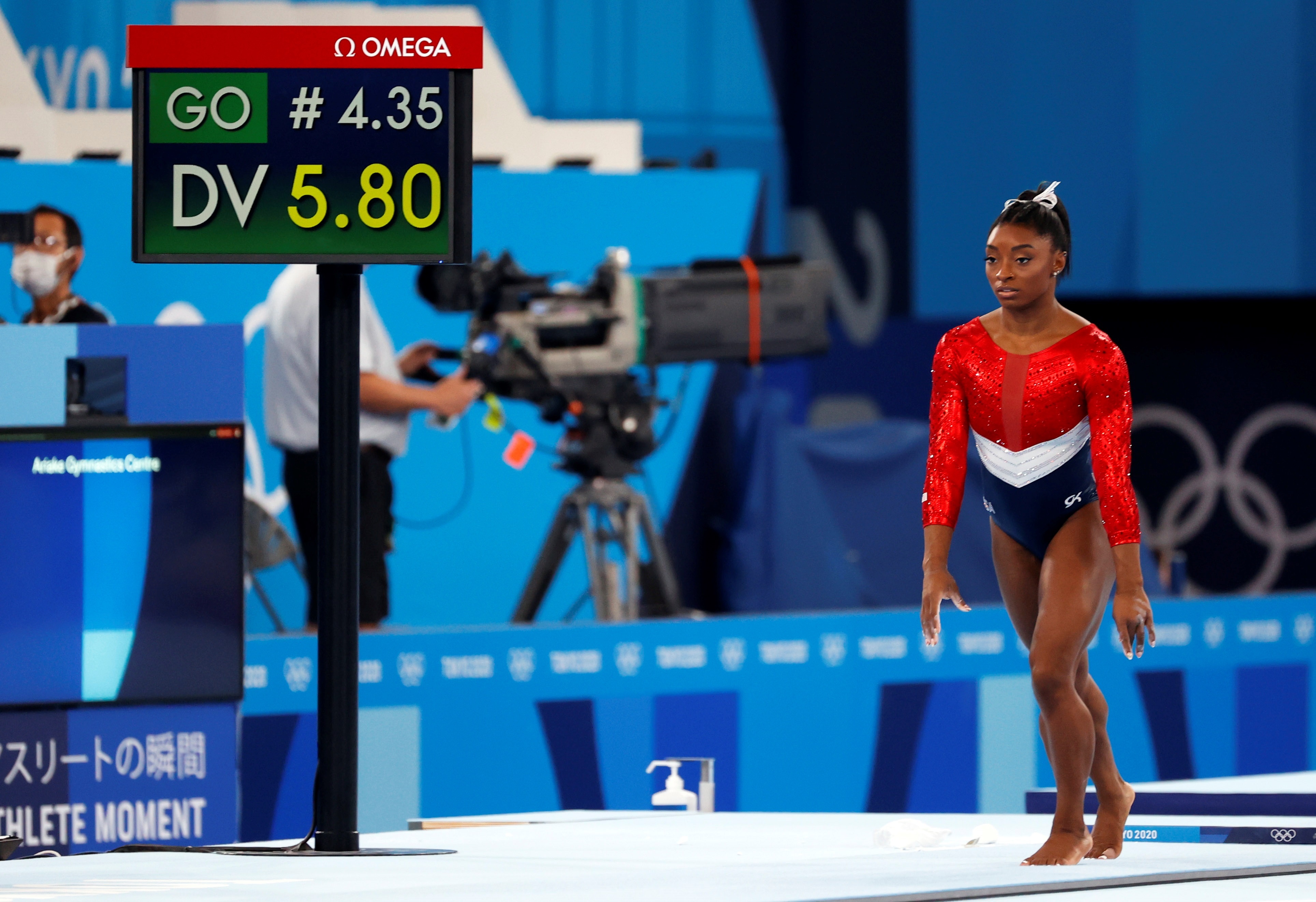 Simone Biles de Estados Unidos durante su participación en los eventos de gimnasia artística de los Juegos Olímpicos de Tokio.  Foto Prensa Libre: EFE.