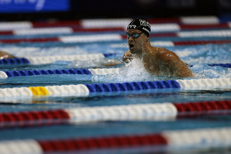 Michael Andrew en las pruebas de natación en Omaha, Nebraska, el 13 de junio de 2021. (Hiroko Masuike/The New York Times)