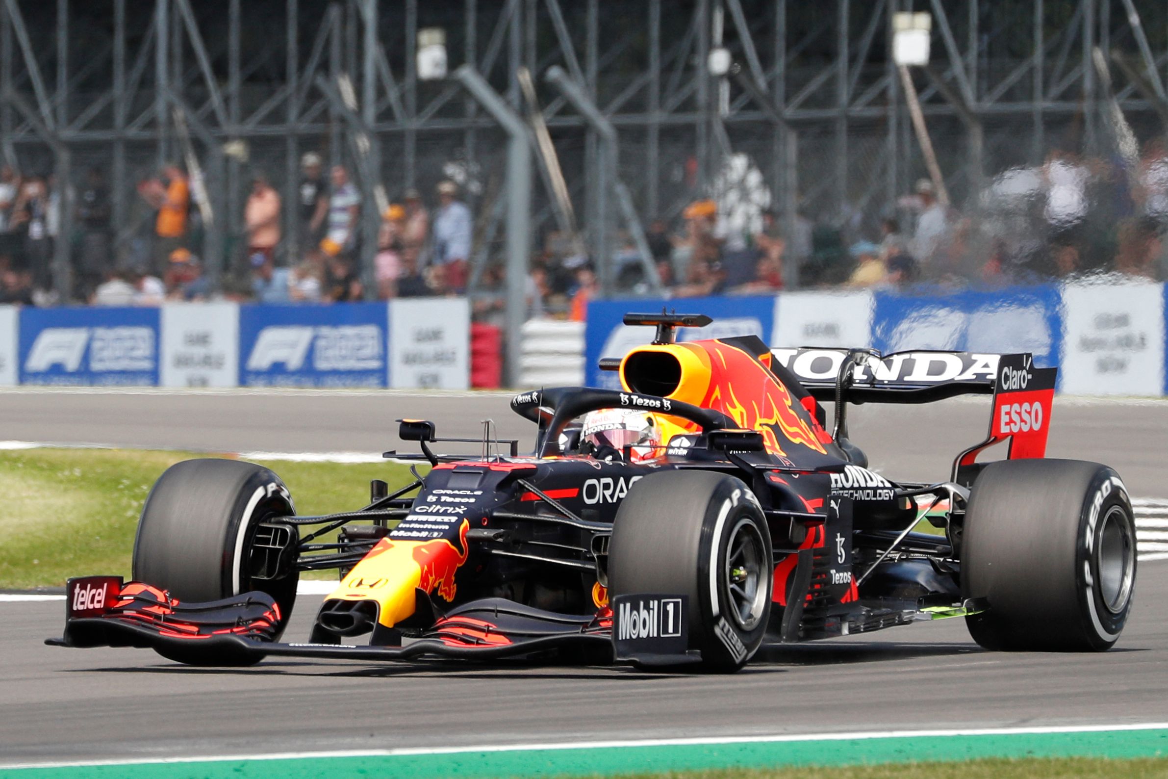 Max Verstappen es el piloto favorito a ganar el Gran Premio de Gran Bretaña. (Foto Prensa Libre: AFP).