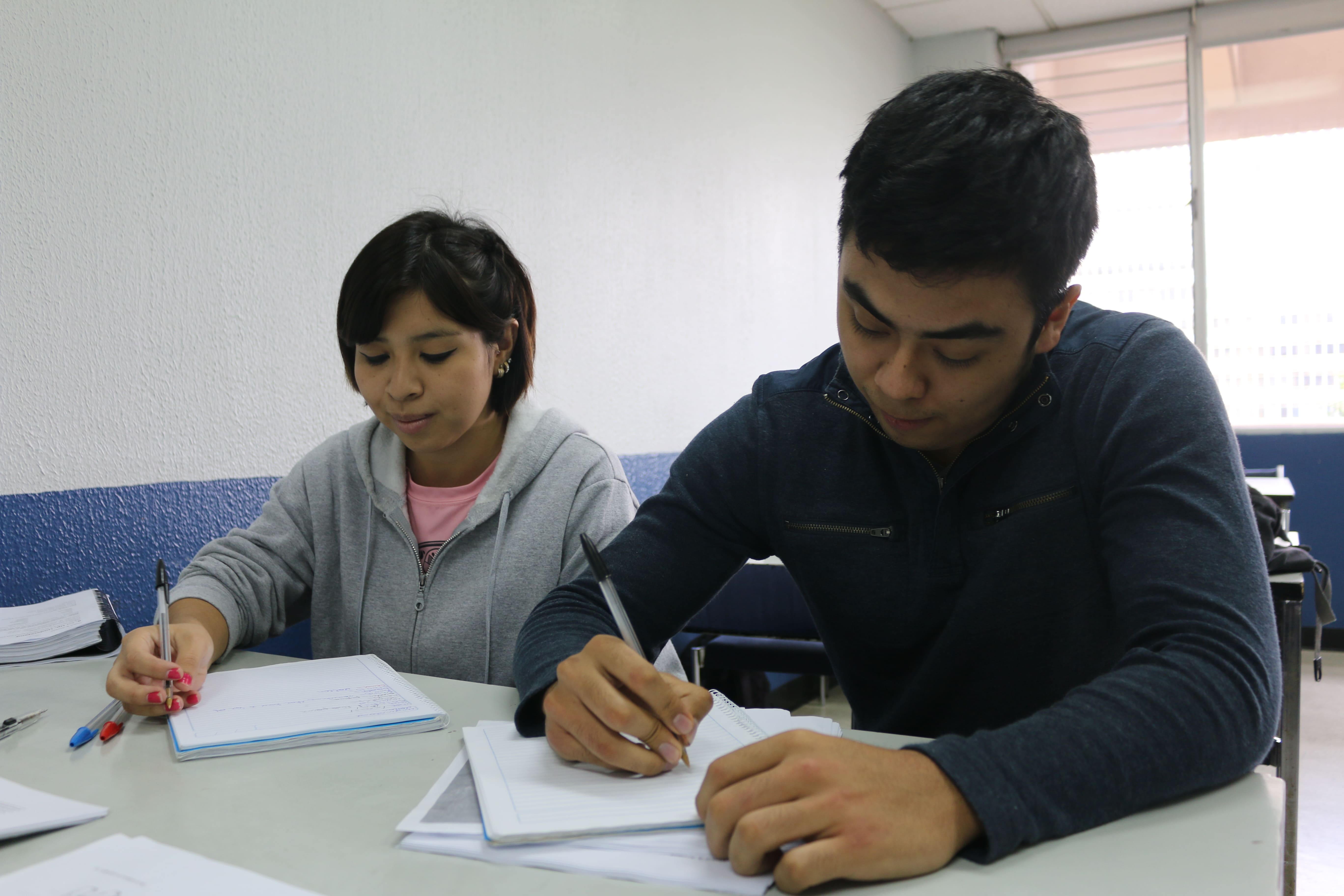 De las personas capacitadas en el idioma inglés, alrededor del 70% acceden directamente a trabajar en el sector de Contact Center & BPO. (Foto Prensa Libre: Cortesía Agexport)