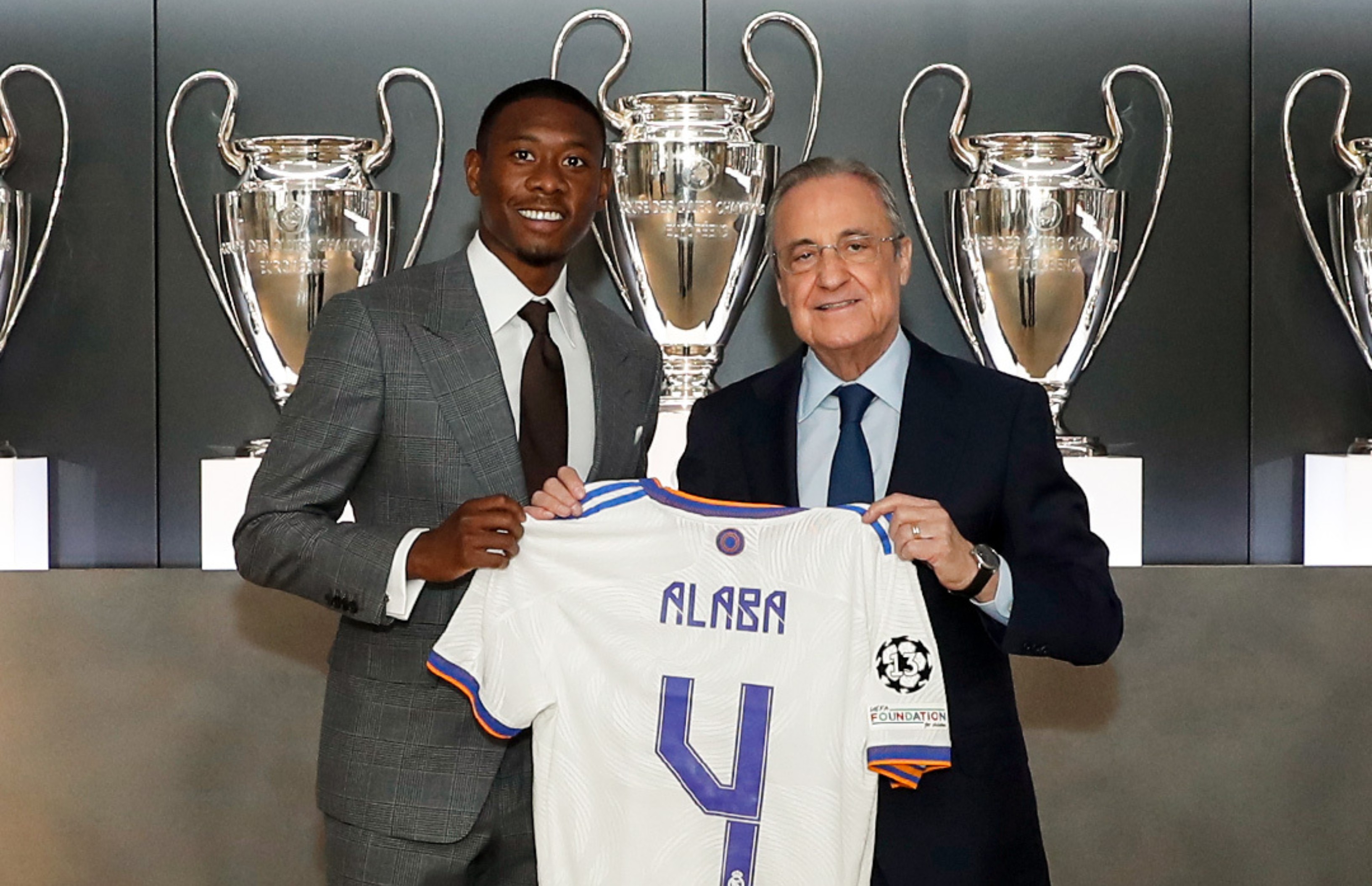 "Nuestro nuevo 4, David Alaba", escribió la cuenta oficial del club madrileño en Twitter. Foto @realmadrid
