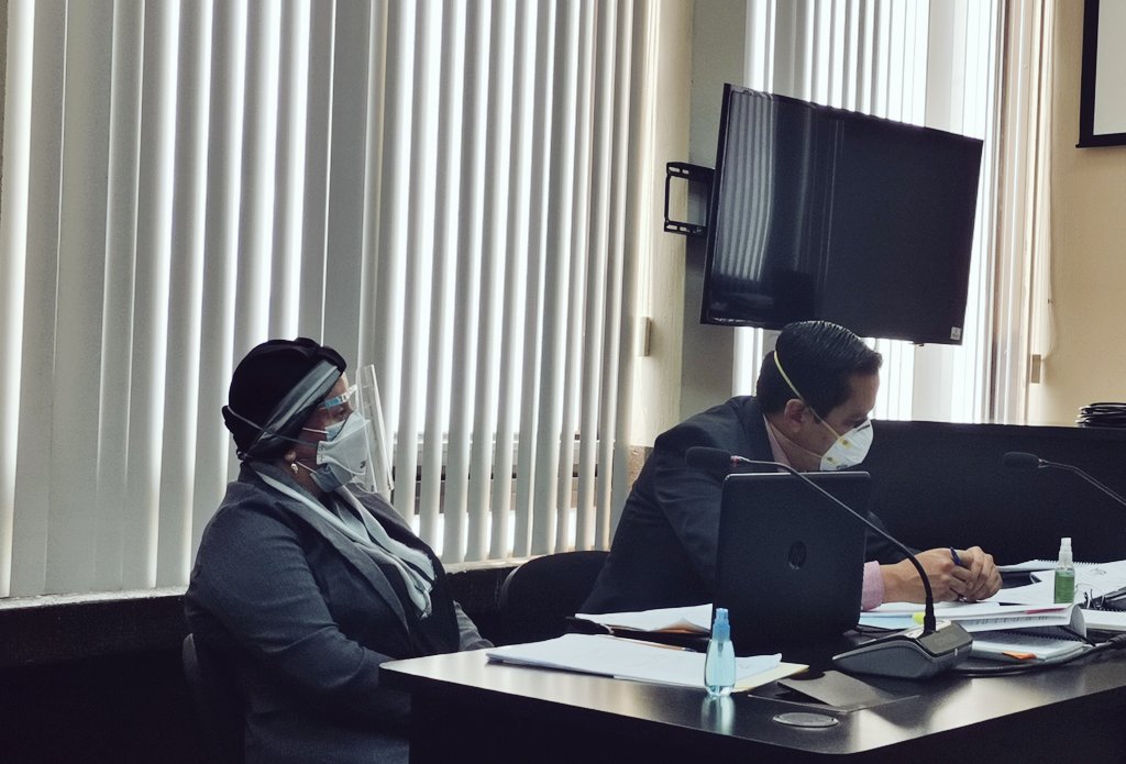 La exfiscal Mónica Palacios Cano, durante al audiencia. (Foto Prensa Libre: Edwin Pitán)