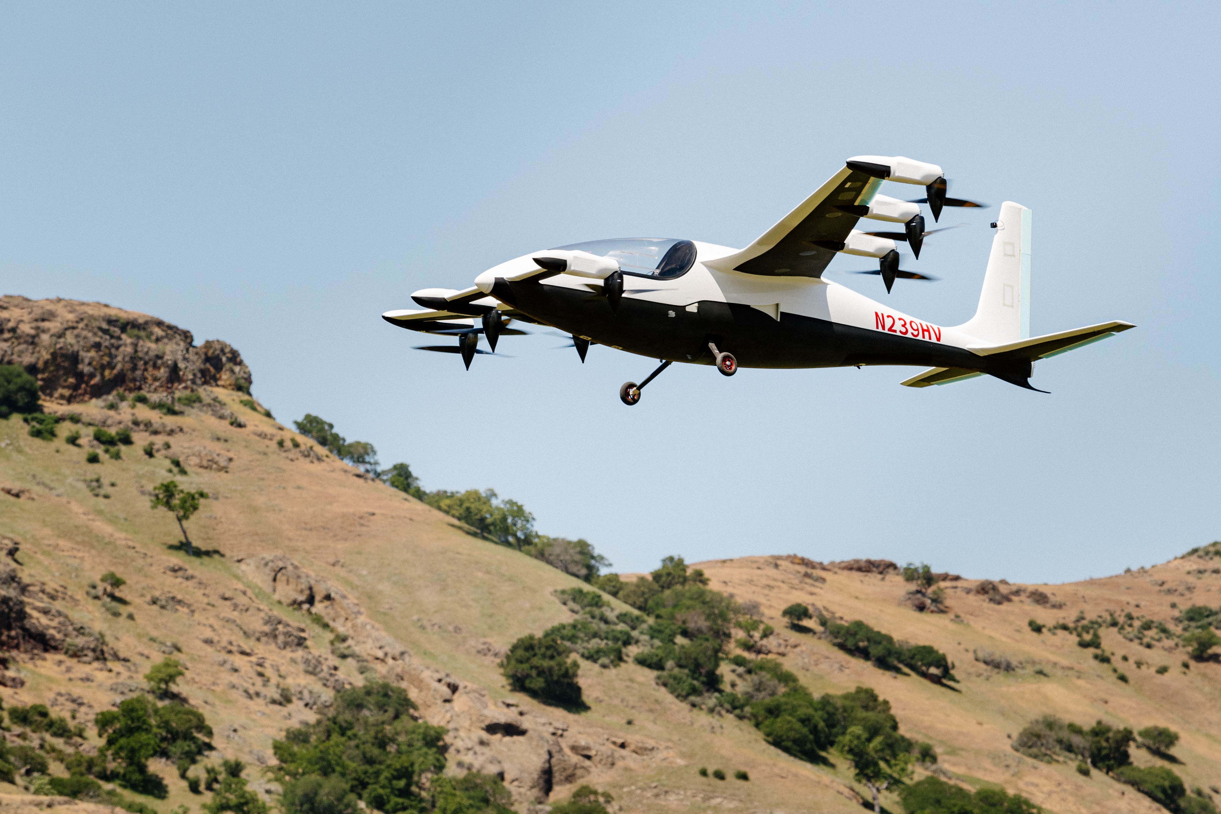  Kitty Hawk es una de varias empresas que esperan llevar taxis aéreos autónomos al público. Probando un Heaviside. (Jason Henry para The New York Times) 