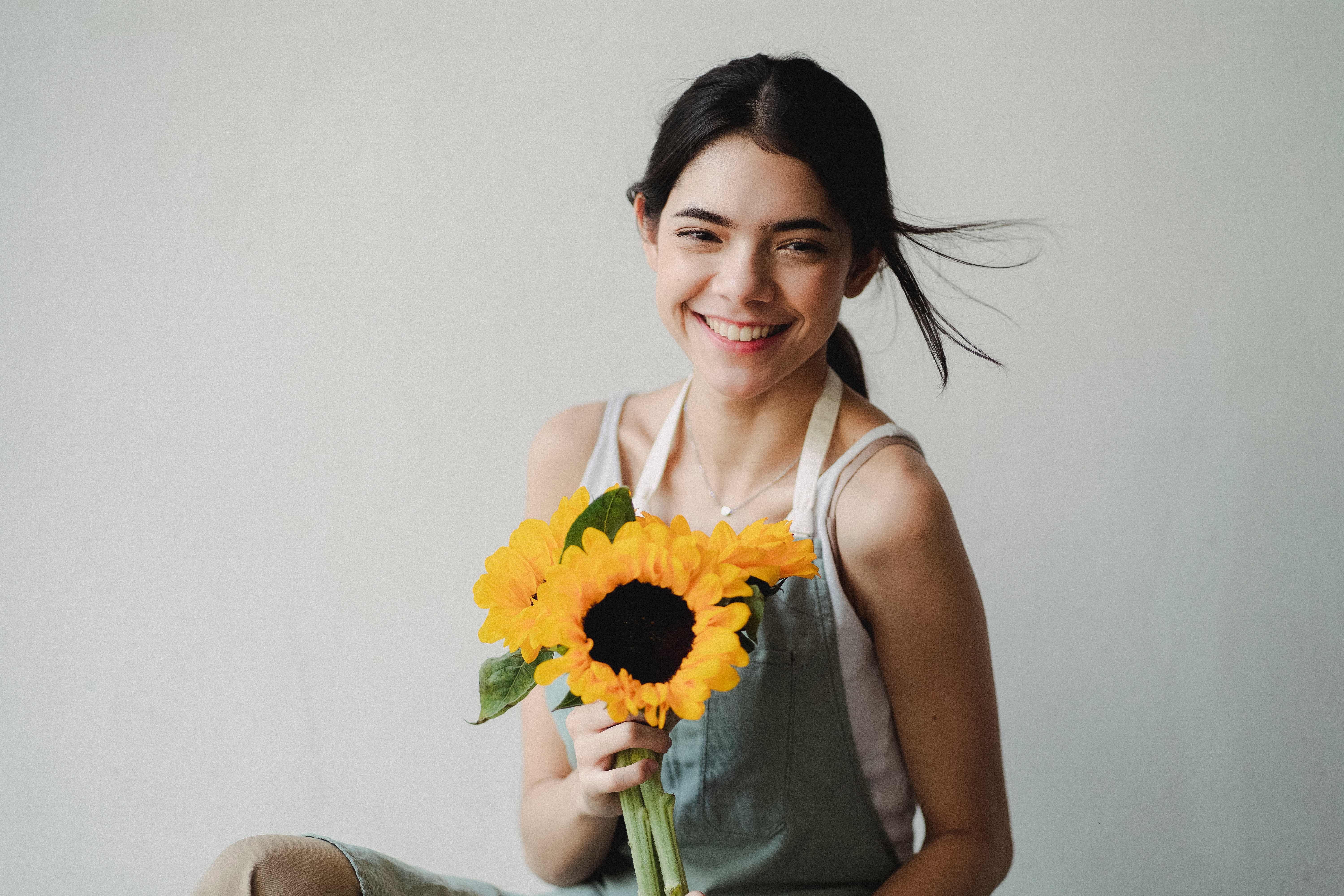 Por medio de los olores y aromas se estimulan desde  reacciones digestivas hasta emocionales y afectivas.  Este sentido nos lleva a conocer más nuestro mundo y lo que nos  rodea. (Foto Prensa Libre:  Amina Filkin/ Pexels).