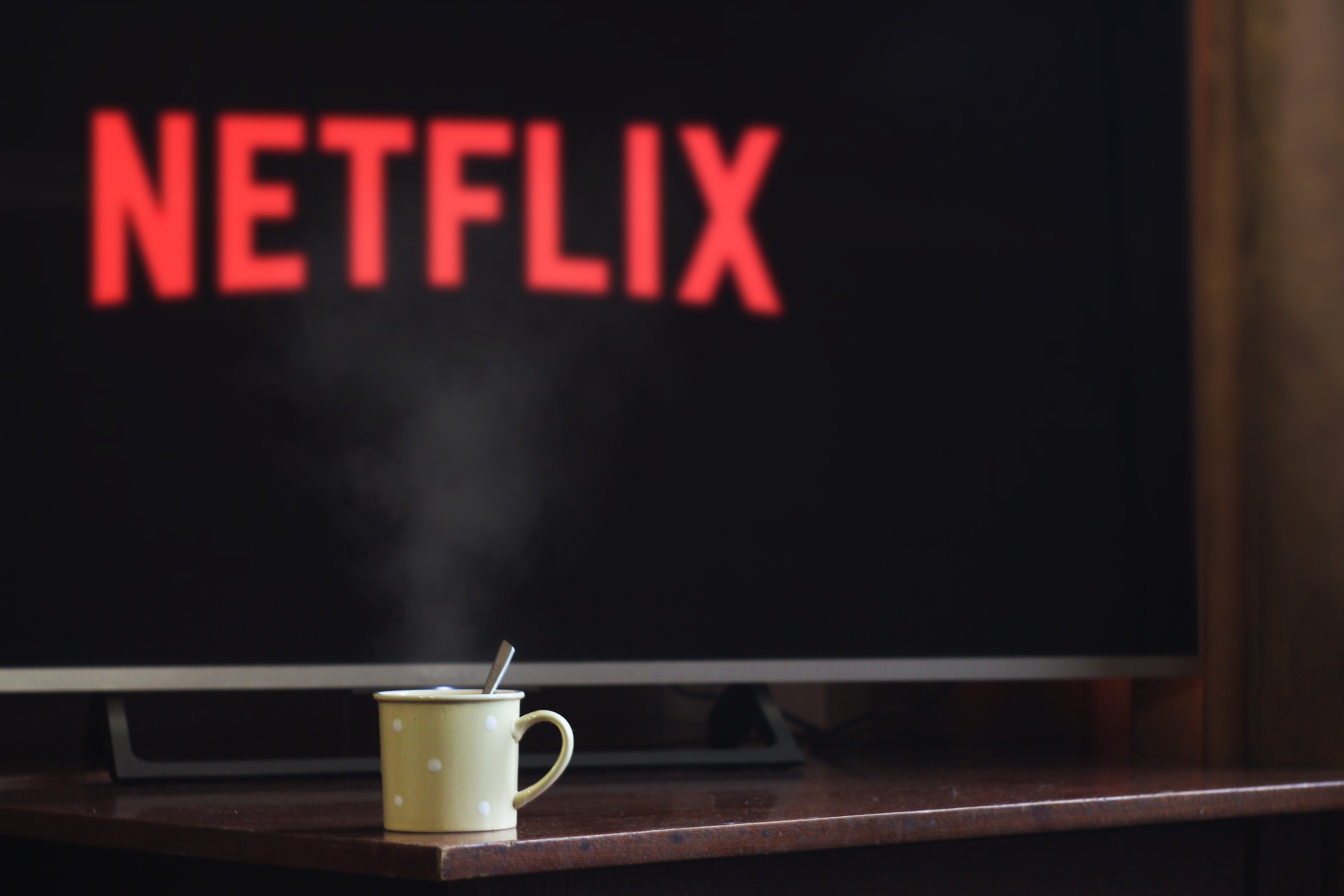Netflix ha revelado la lista completa de producciones que invadirán su catálogo en agosto. (Foto Prensa Libre: Pexels)