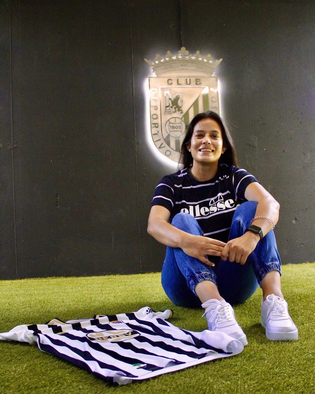 María Amanda Monterroso jugará por un año con el club deportivo Badajoz de España. Foto @maria8amanda