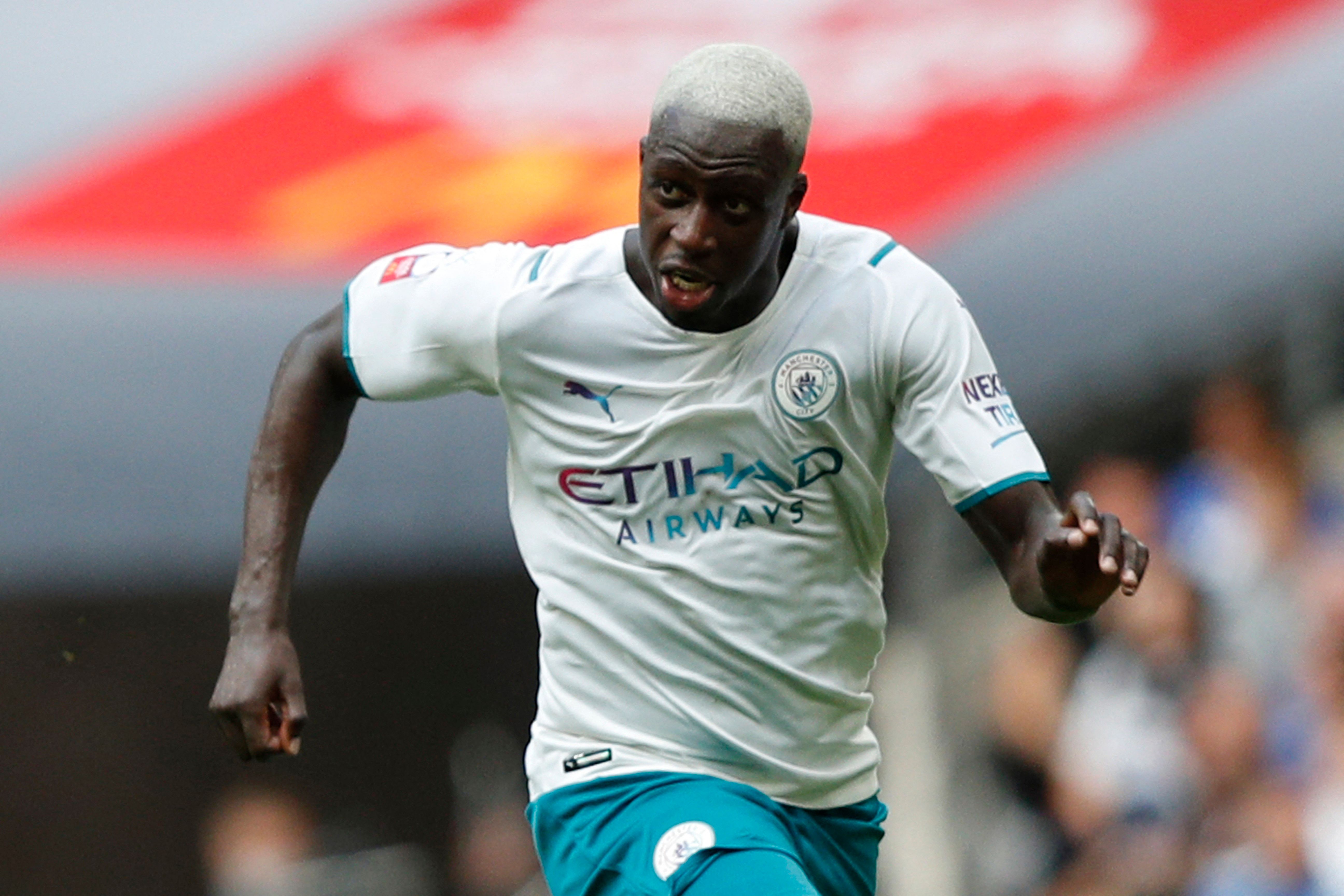 El defensor francés del Manchester City, Benjamin Mendy, ha sido acusado de varios casos de violación y agresión sexual en Inglaterra. Foto Prensa Libre: AFP.