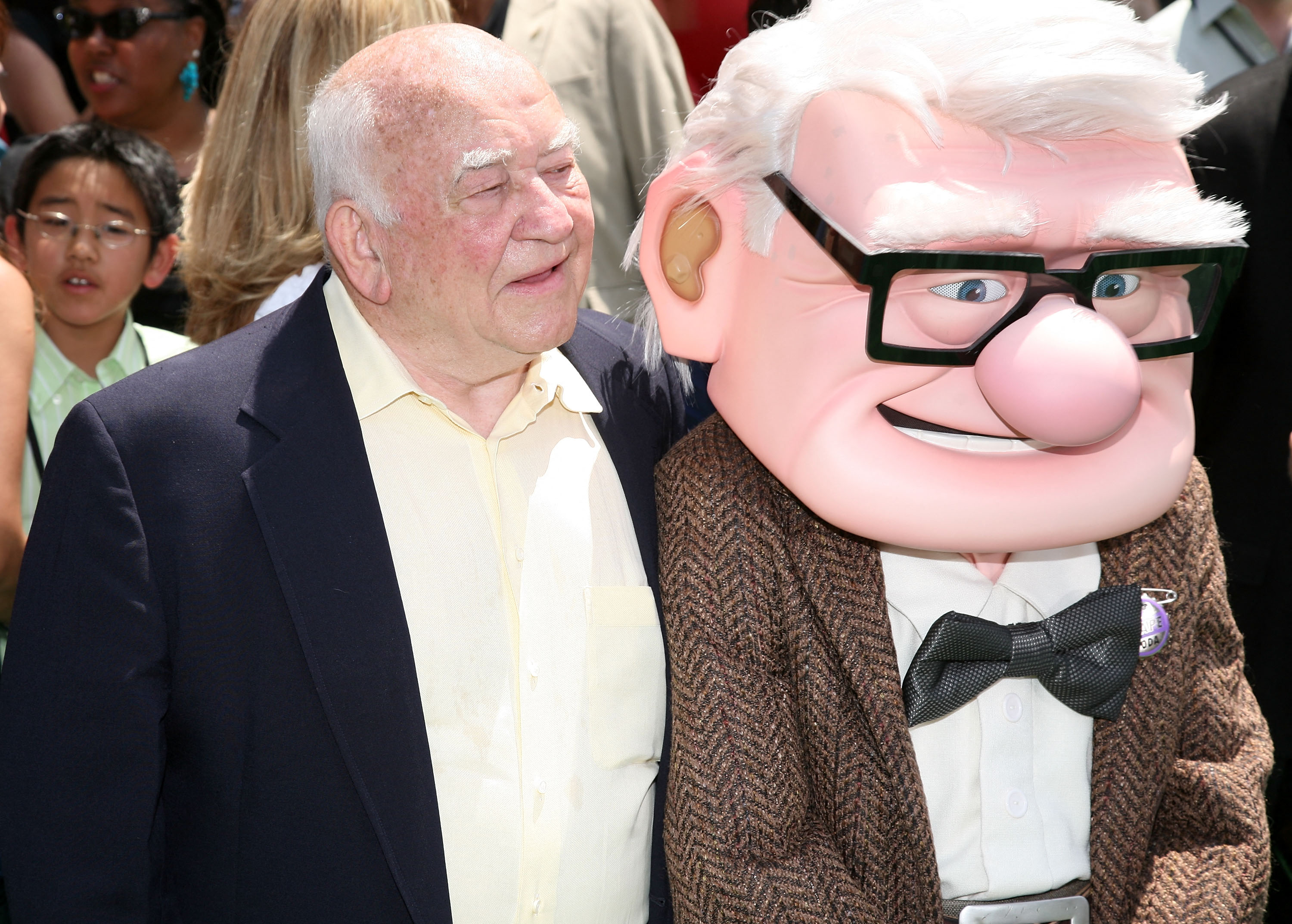 Fallece Ed Asner