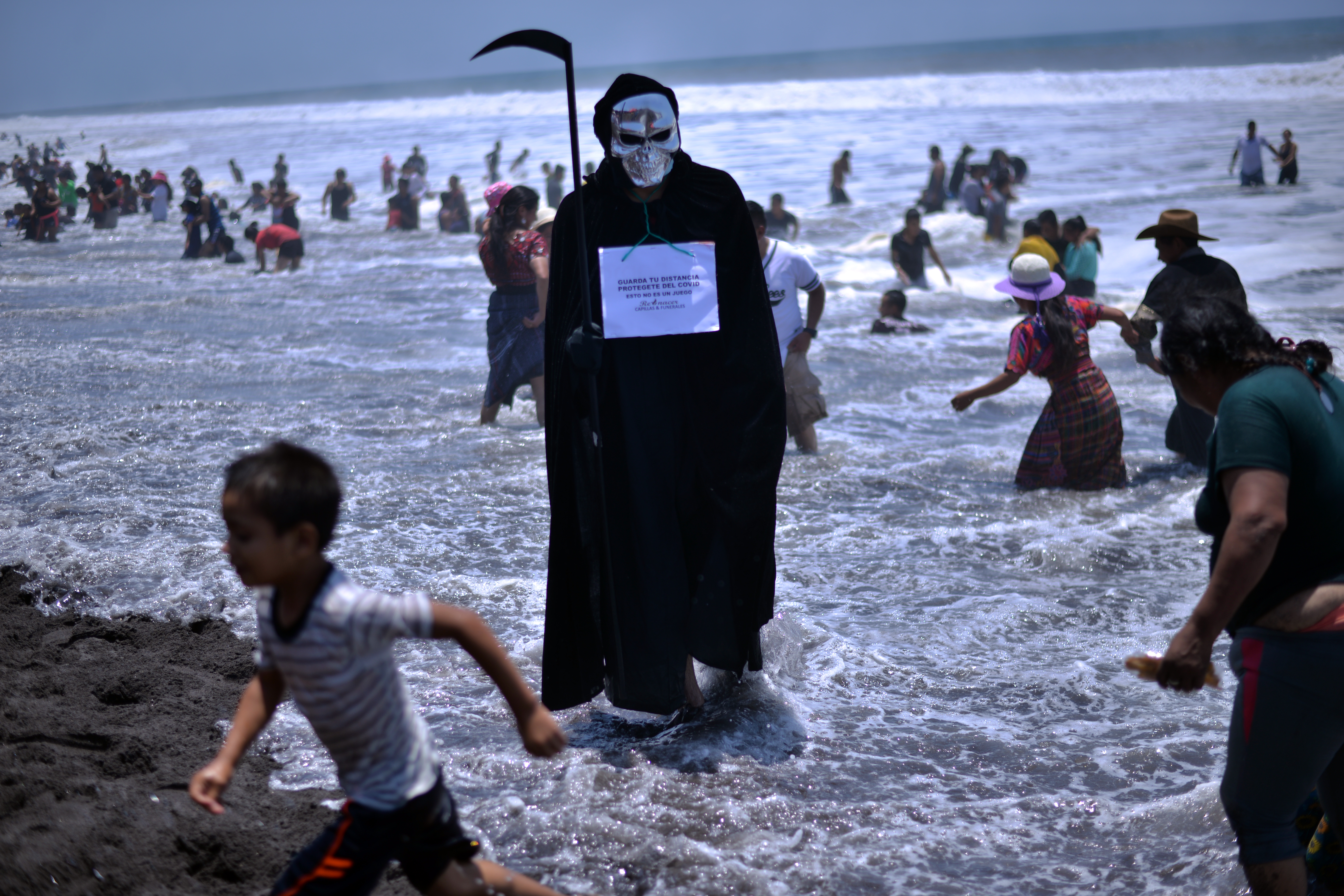 “La muerte” tomó por sorpresa a quienes disfrutaban el mar