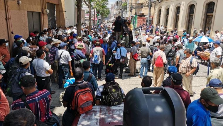 Los veteranos militares exigen la aprobación de una ley que les daría acceso a un bono. (Foto: Hemeroteca PL)