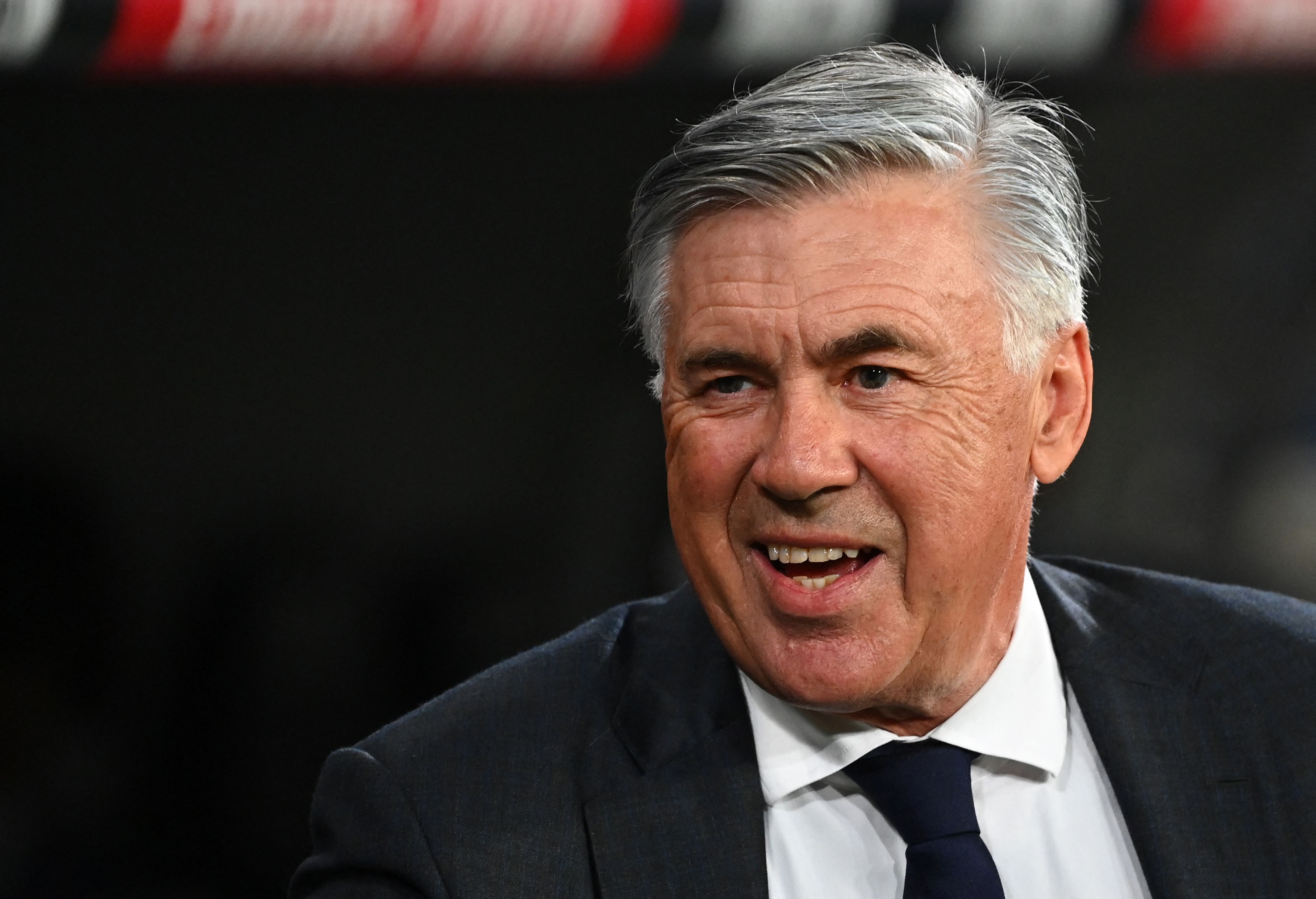 El entrenador italiano del Real Madrid, Carlo Ancelotti antes de enfrentar al RC Celta de Vigo en el Santiago Bernabéu el pasado septiembre. (Foto Prensa Libre: AFP)