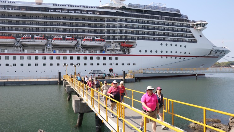 El último crucero antes de la suspensión de ese tipo de viajes, vino al país en marzo del 2020. (Foto, Prensa Libre: Hemeroteca PL).