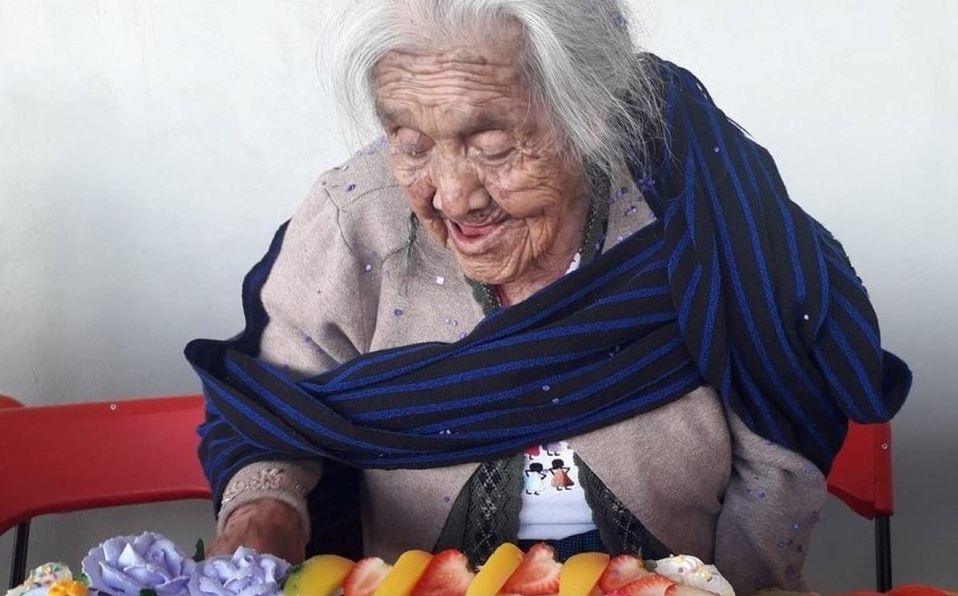 María Salud Ramírez, conocida como “Mamá Coco”, cumplió 108 años y la felicitan en redes sociales. (Foto Prensa Libre: Facebook)