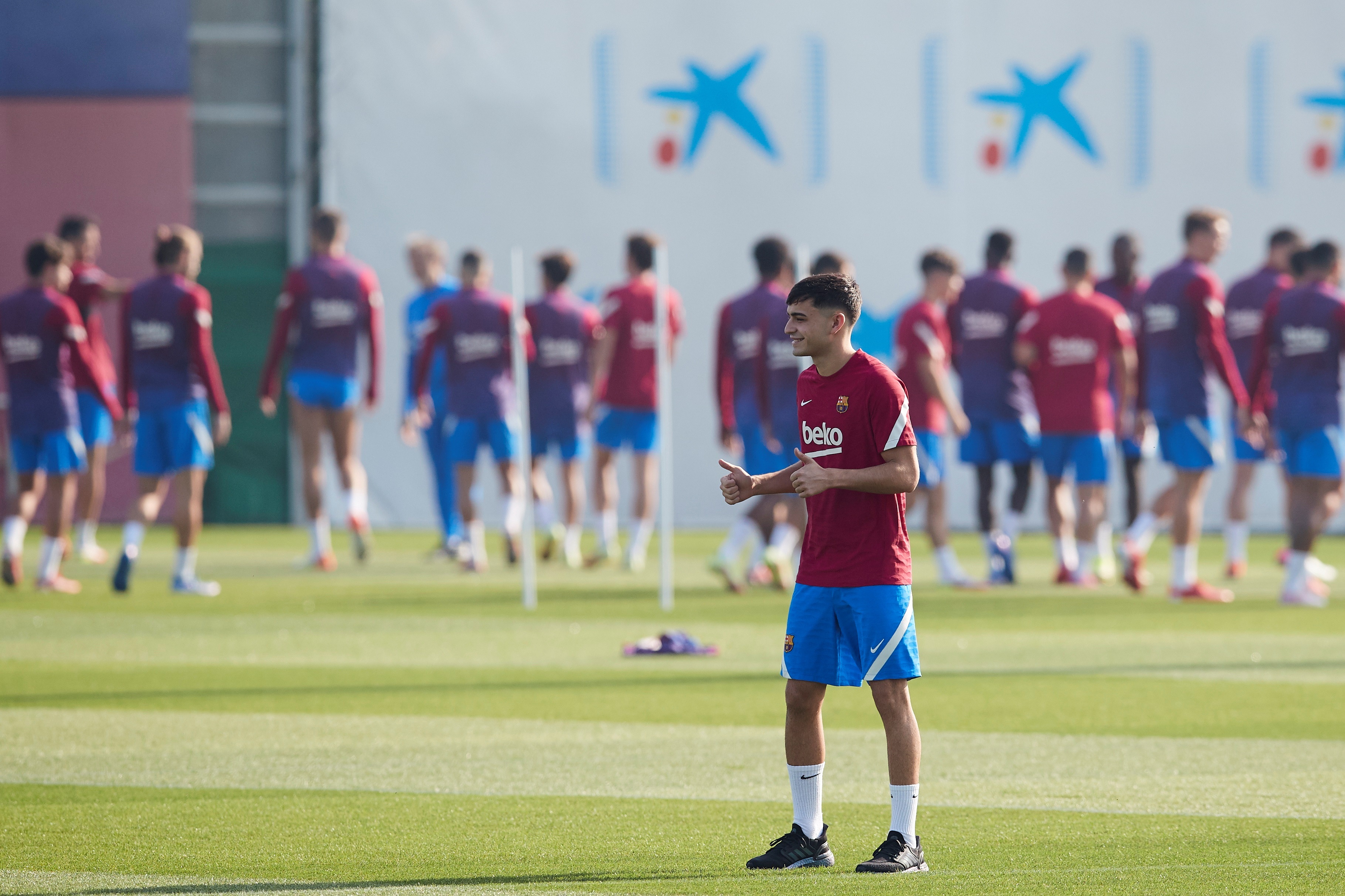 El futbolista del FC Barcelona Pedro González 'Pedri'. (Foto Prensa Libre: EFE)