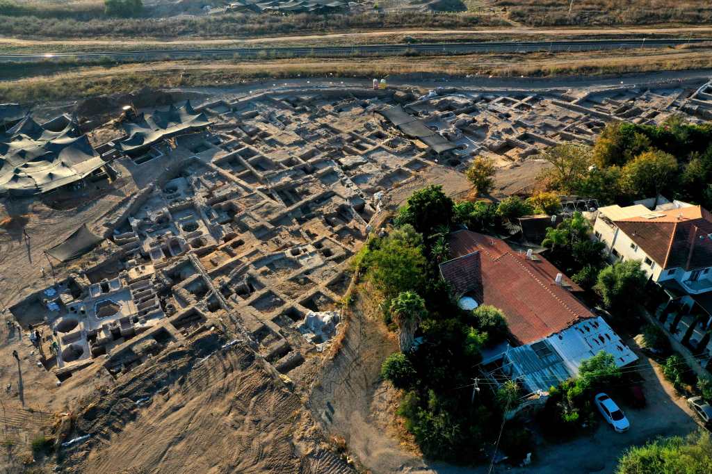 Vista aérea del gigantesco sitio donde se producía vino. (Foto Prensa Libre: AFP)