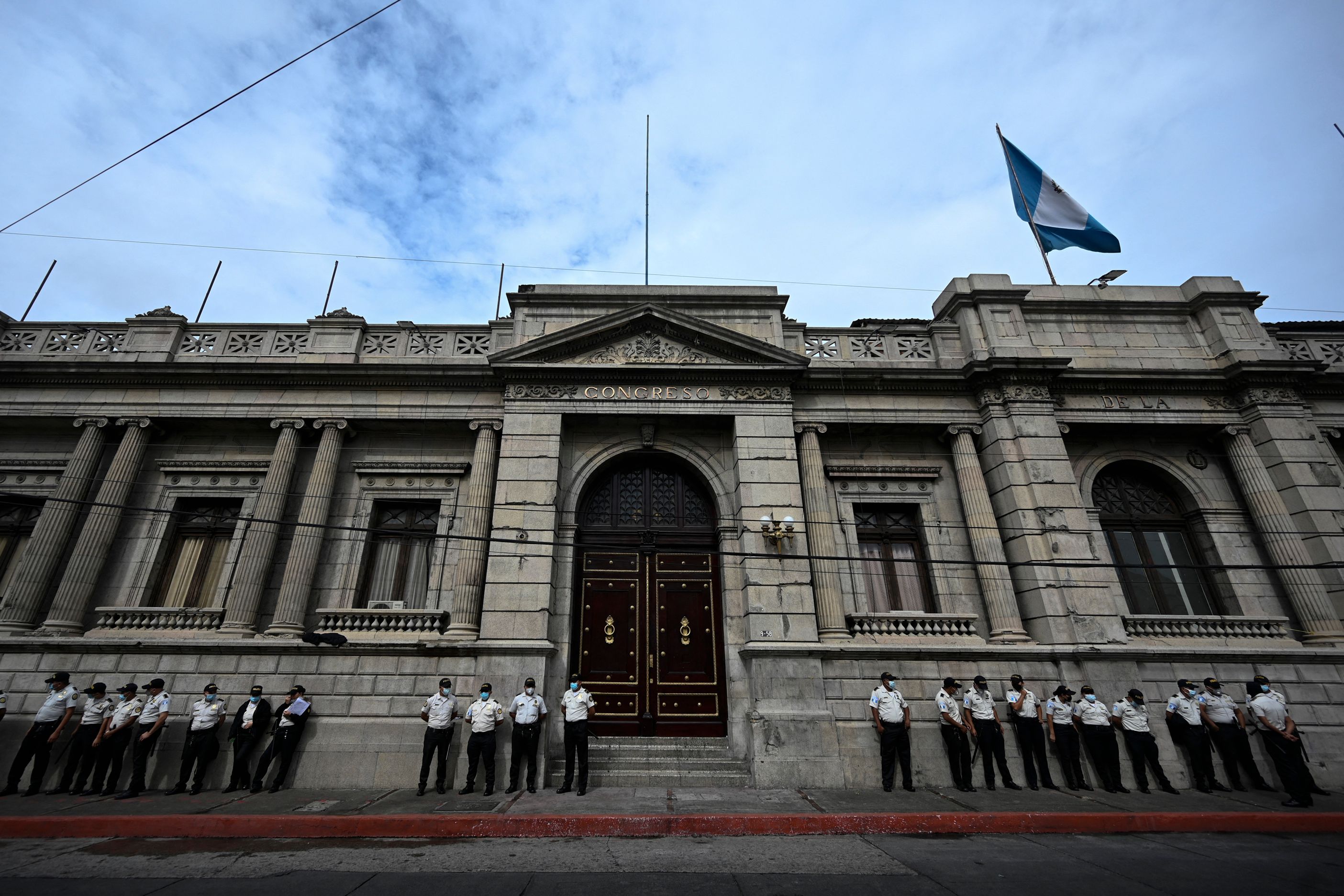 Un congreso reforzado con la alianza oficialista podría recibir el dictamen de reformas a la ley electoral. Fotografía: Prensa Libre. 