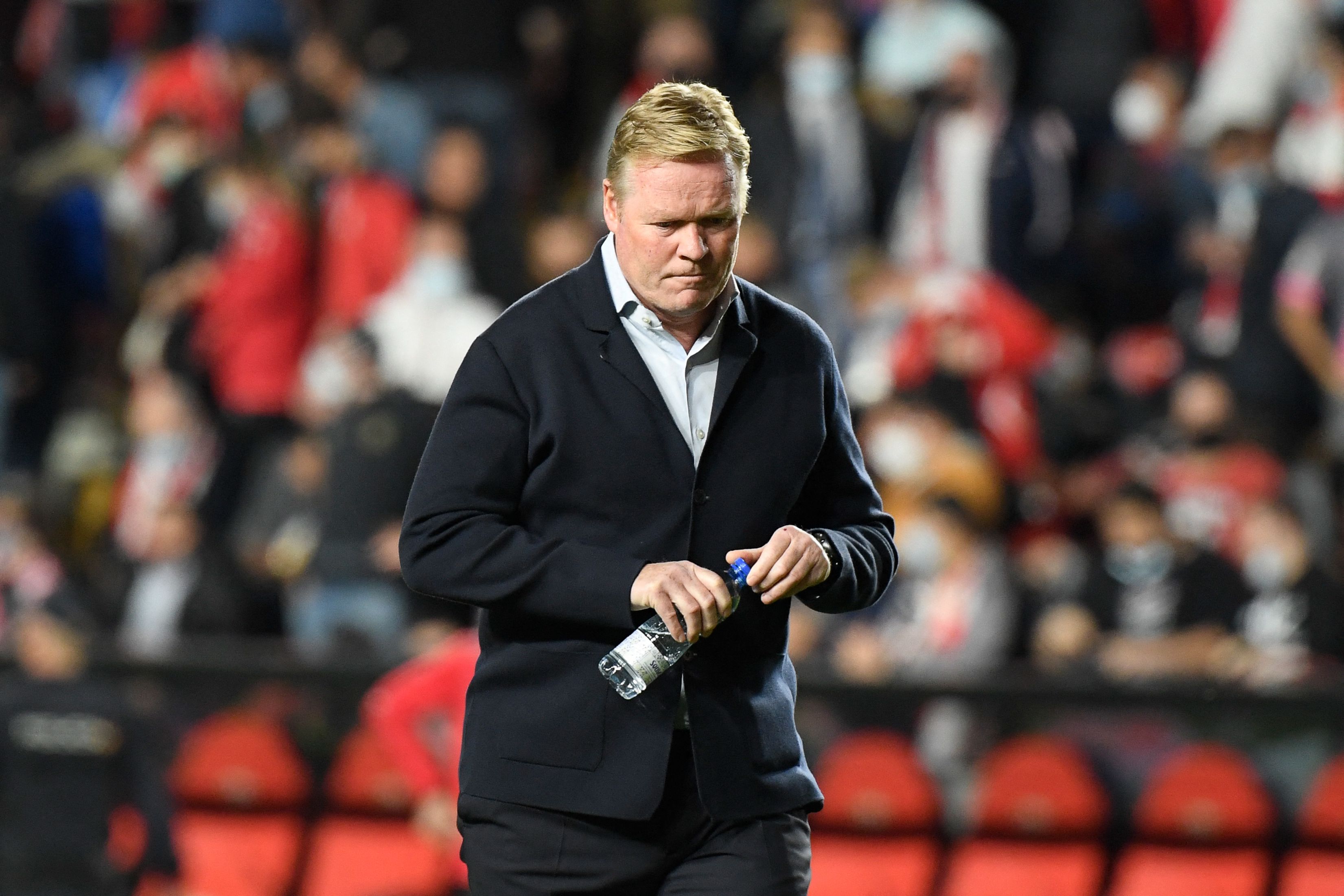 Ronald Koeman ya no es el entrenador del Barcelona. (Foto Prensa Libre: AFP)