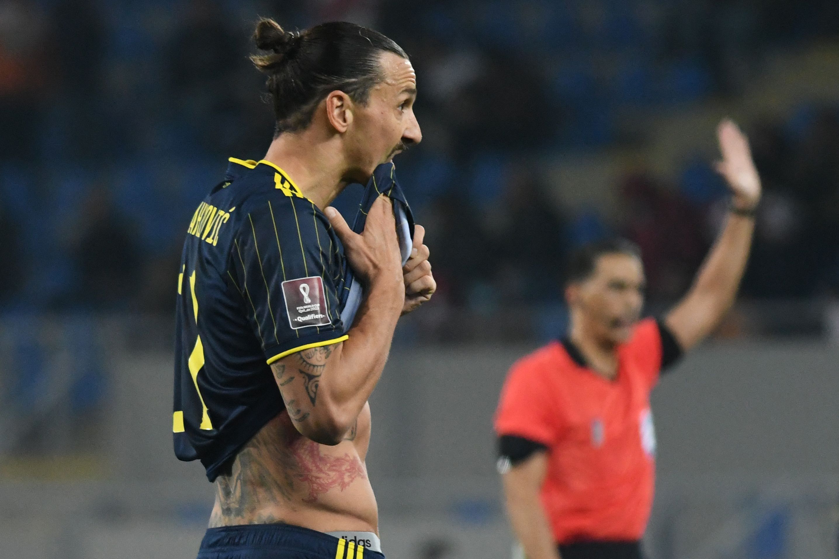 Zlatan Ibrahimovic no pudo celebrar con Suecia. (Foto Prensa Libre: AFP)