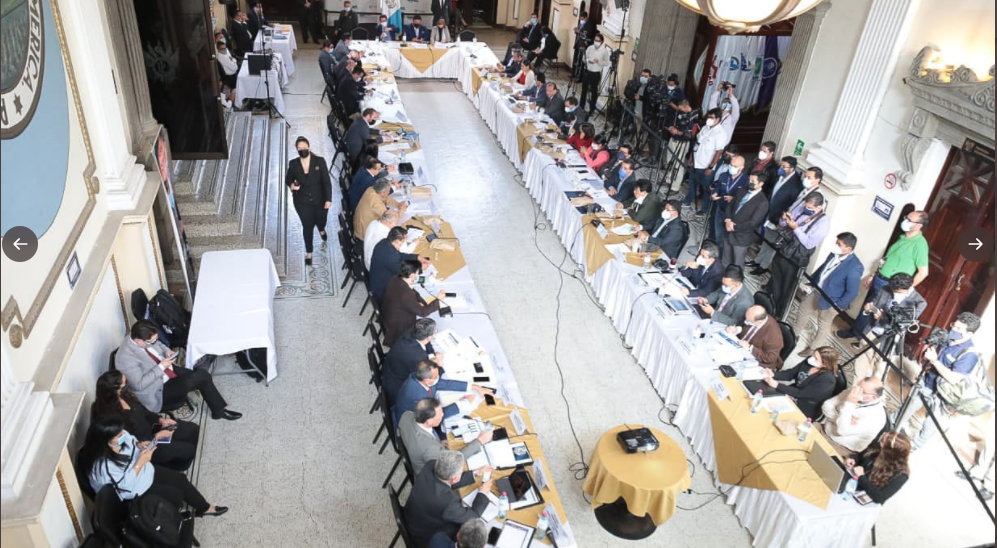 La instancia de Jefes de Bloque es el órgano político que define que iniciativas entran al Pleno para comenzar su procesos de aprobación. Fotografía: Congreso. 