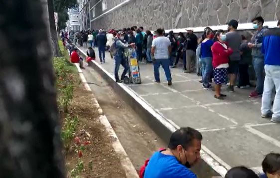  Salud pide mantener prevención para prevenir otra ola de contagios de covid-19. (Foto Prensa Libre: Esbin García)

