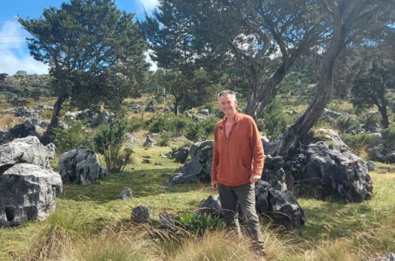 Nigel Marven visita Guatemala para resaltar la riqueza natural. (Foto Prensa Libre: Inguat)