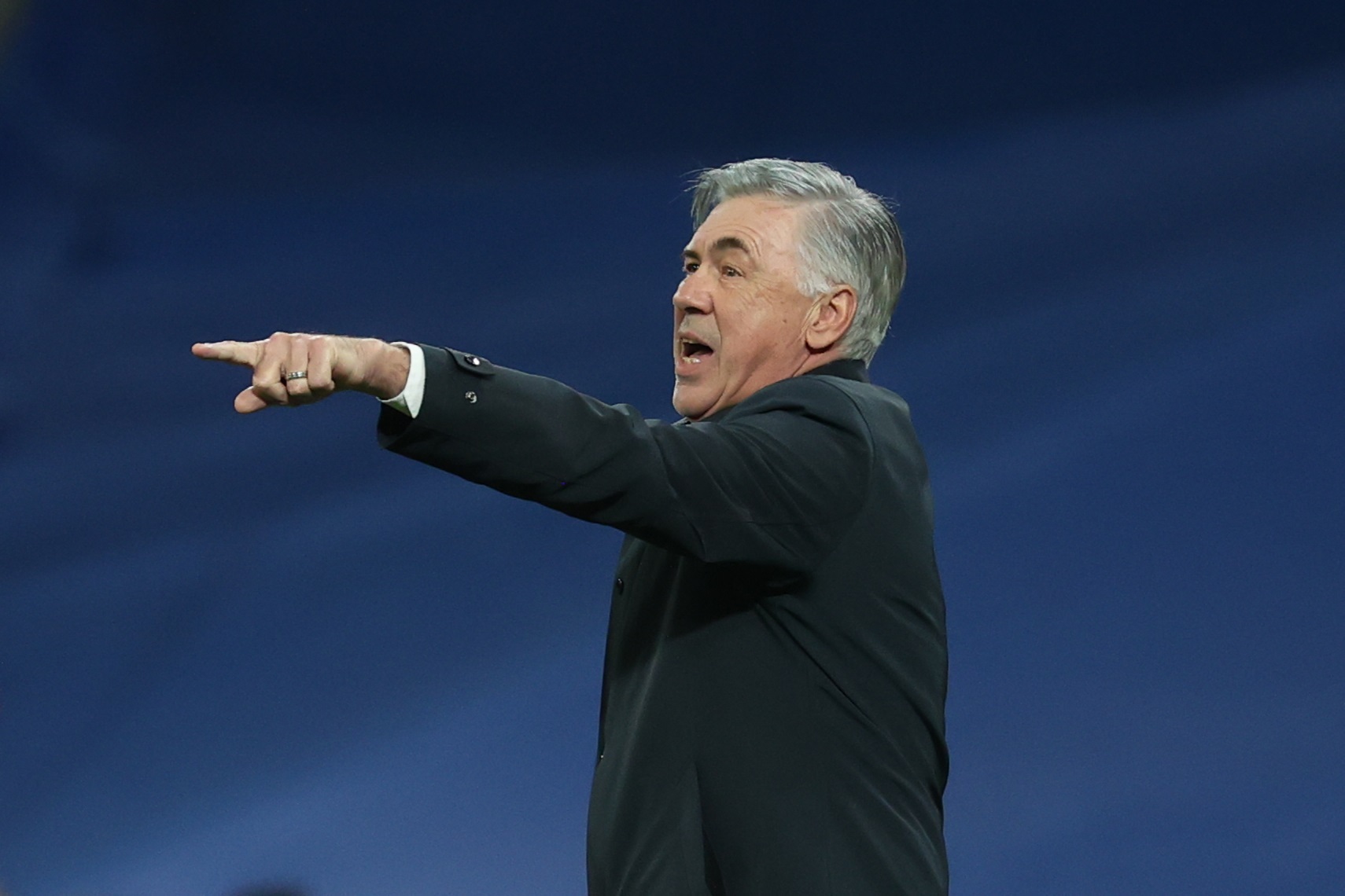 El técnico italiano del Real Madrid, Carlo Ancelotti. (Foto Prensa Libre: EFE)