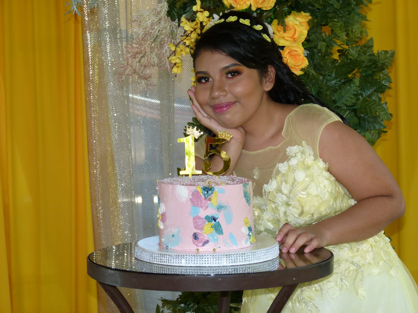 21 días de dar felicidad: Cumplen deseo de quinceañera (Día 5)