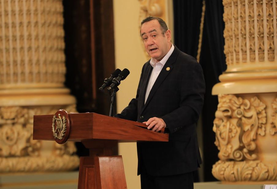 Alejandro Giammattei habla acerca del combate a la corrupción en actividad en el Palacio Nacional de la Cultura. (Foto Prensa Libre: Presidencia)