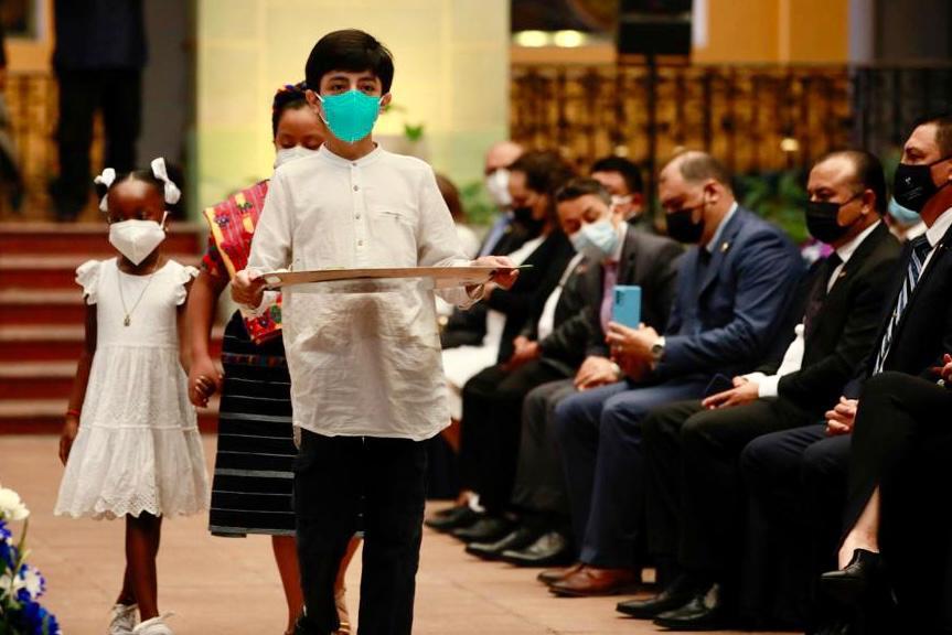 Autoridades conmemoraron en el Palacio Nacional de la Cultura el 25 aniversario de la firma de los Acuerdos de Paz. (Foto Prensa Libre: Ministerio de Cultura)