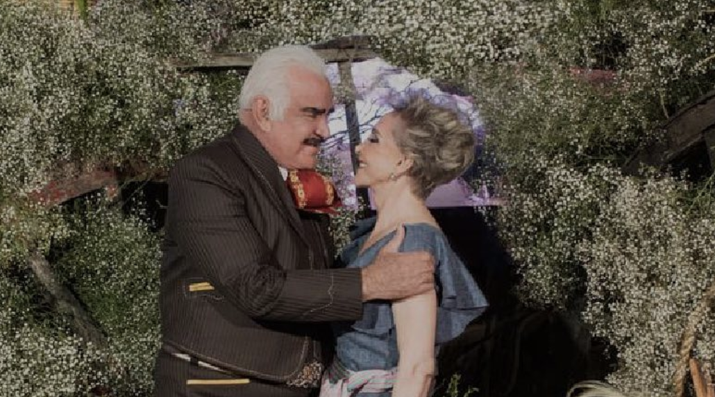 Vicente Fernández y Doña Cuquita se casaron el 27 de diciembre de 1963. (Foto Prensa Libre: @_vicentefdez/Instagram)