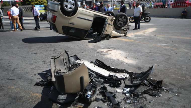 El número de accidentes de tránsito se incrementa año con año y durante las fiestas navideñas o de Semana Santa, se reportan más, que incluyen personas  fallecidas y heridas. (Foto, Prensa Libre: Hemeroteca PL).